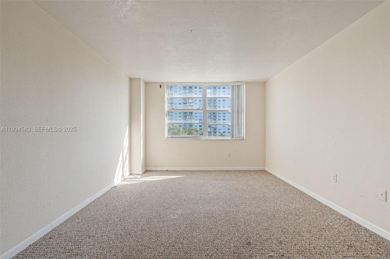2801 NE 183rd St, Unit 510W, Aventura, FL 33160 Photo