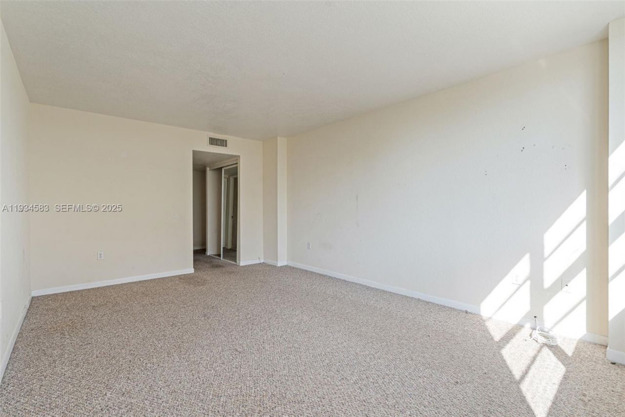 2801 NE 183rd St, Unit 510W, Aventura, FL 33160 Photo