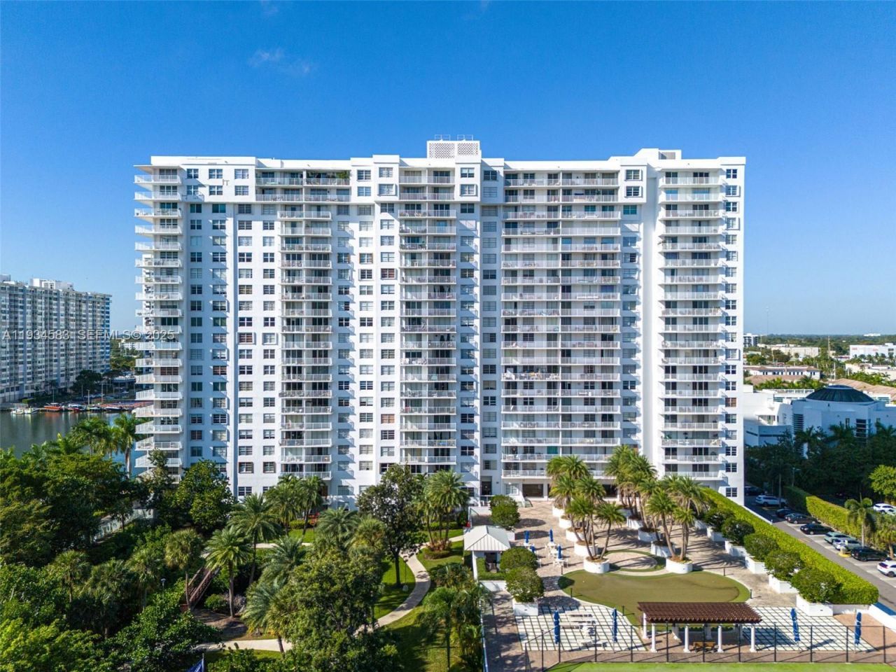 2801 NE 183rd St, Unit 510W, Aventura, FL 33160 Photo