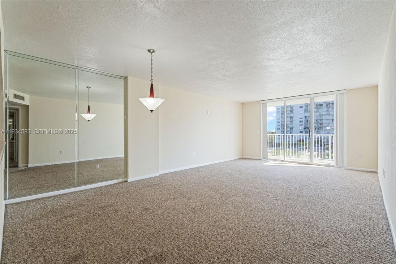 2801 NE 183rd St, Unit 510W, Aventura, FL 33160 Photo
