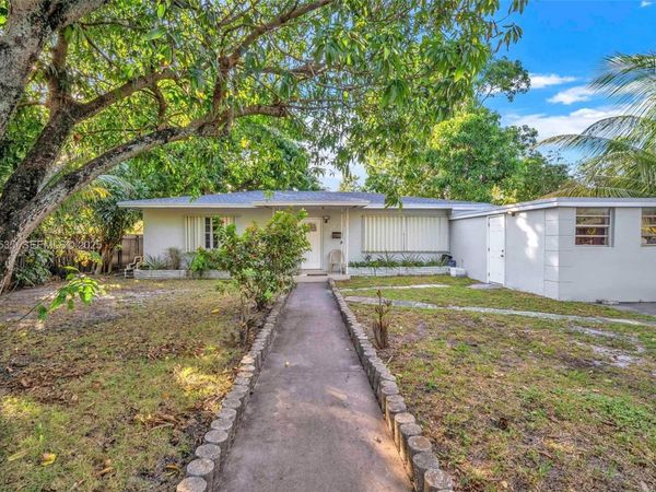 16234 NE 9th Ct , North Miami Beach, FL 33162