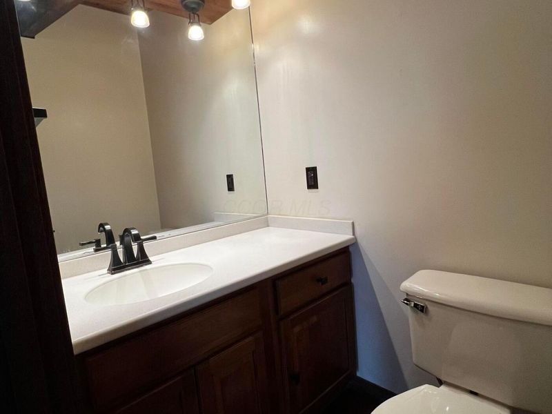 245 Overlook Drive NE, Lancaster, OH 43130 Photo 23