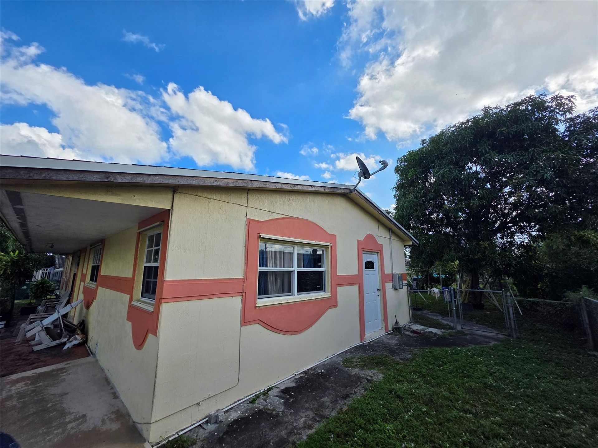 1260 NW 178th Ter, Miami Gardens, FL 33169 Photo