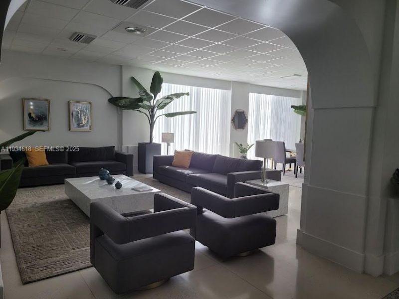 3140 S Ocean Dr, Unit PH6, Hallandale Beach, FL 33009 Photo