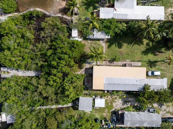 561 Gordon Circle, KEY LARGO, FL 33037