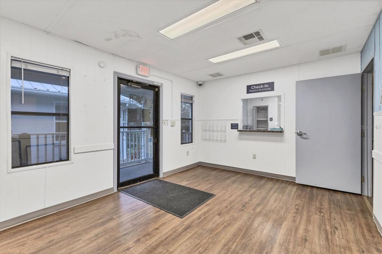 37220 Glenwood Avenue, Myakka City, FL 34251 Photo