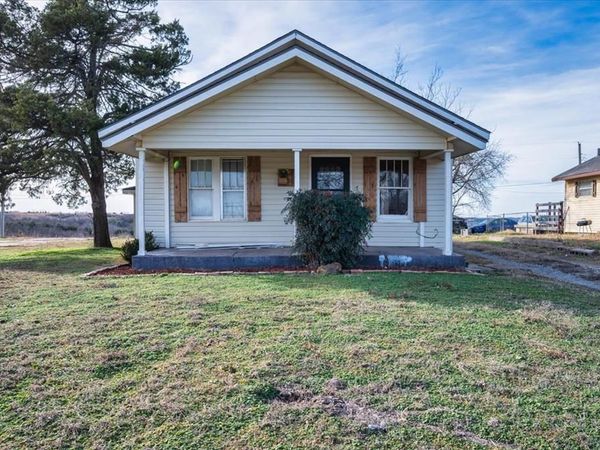 315 N Kings Highway, Cushing, OK 74023