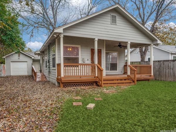 610 Viendo, San Antonio, TX 78201