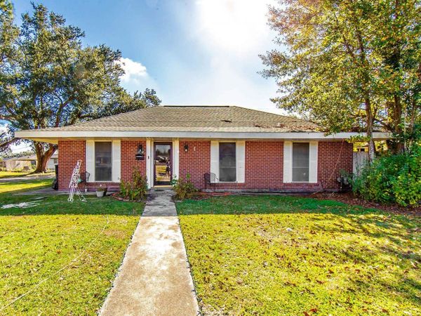 1 K Circle, Houma, LA 70364