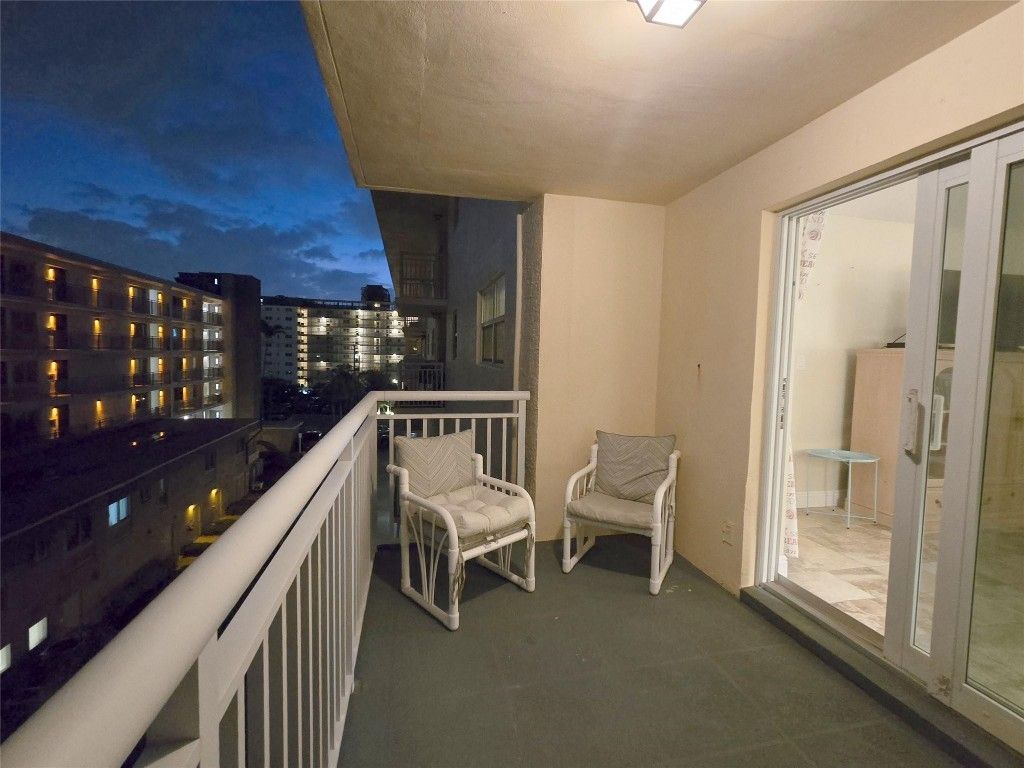 1161 Hillsboro Mile, Unit 506, Hillsboro Beach, FL 33062 Photo