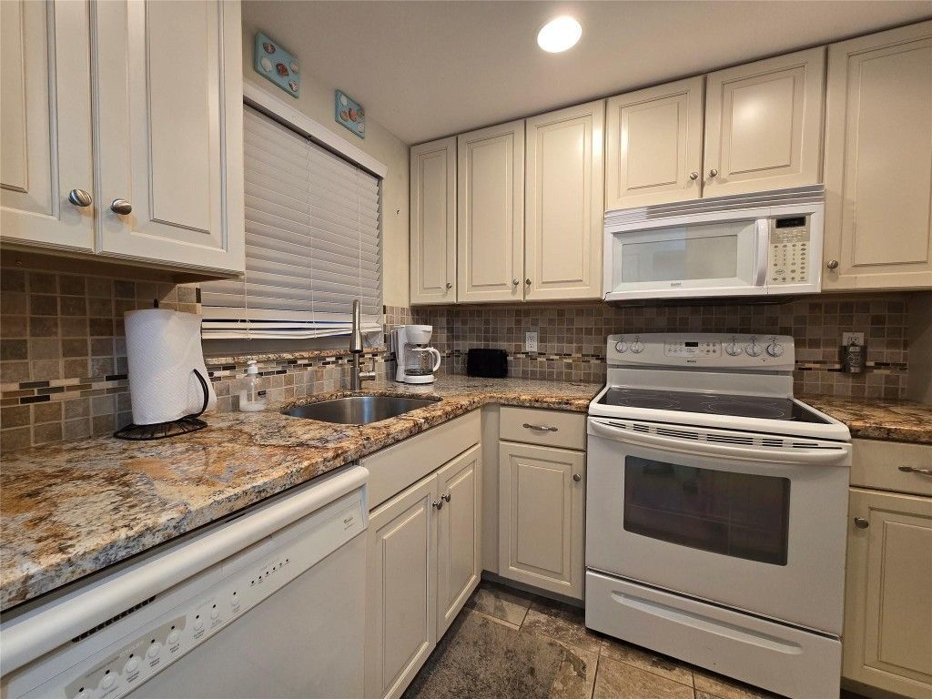 1161 Hillsboro Mile, Unit 506, Hillsboro Beach, FL 33062 Photo