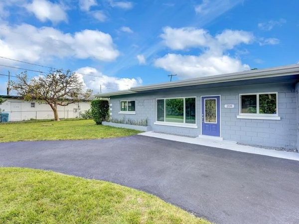 208 NW 1st Street, Boynton Beach, FL 33435