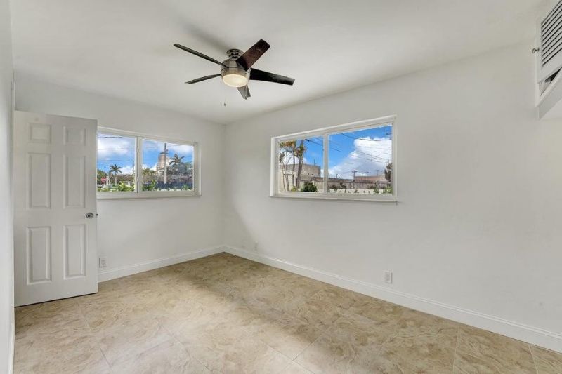 208 NW 1st Street, Boynton Beach, FL 33435 Photo