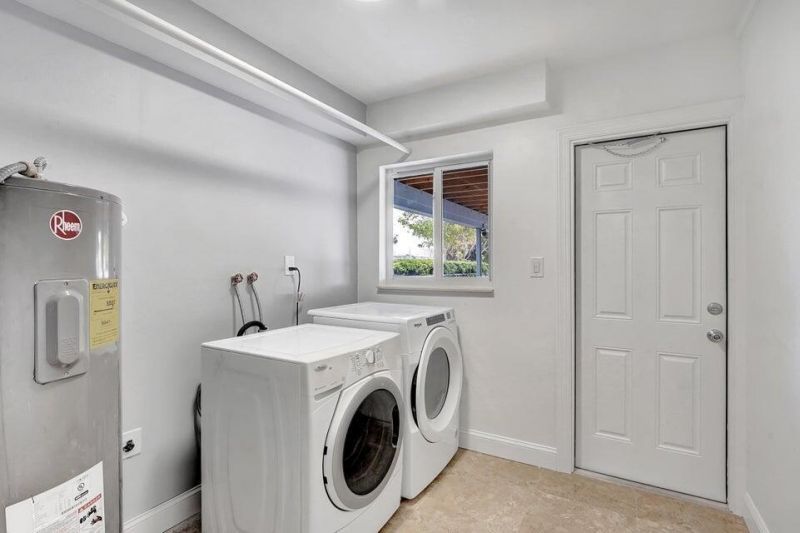 208 NW 1st Street, Boynton Beach, FL 33435 Photo