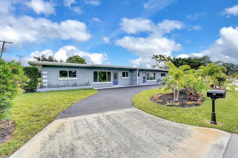 208 NW 1st Street, Boynton Beach, FL 33435 Photo