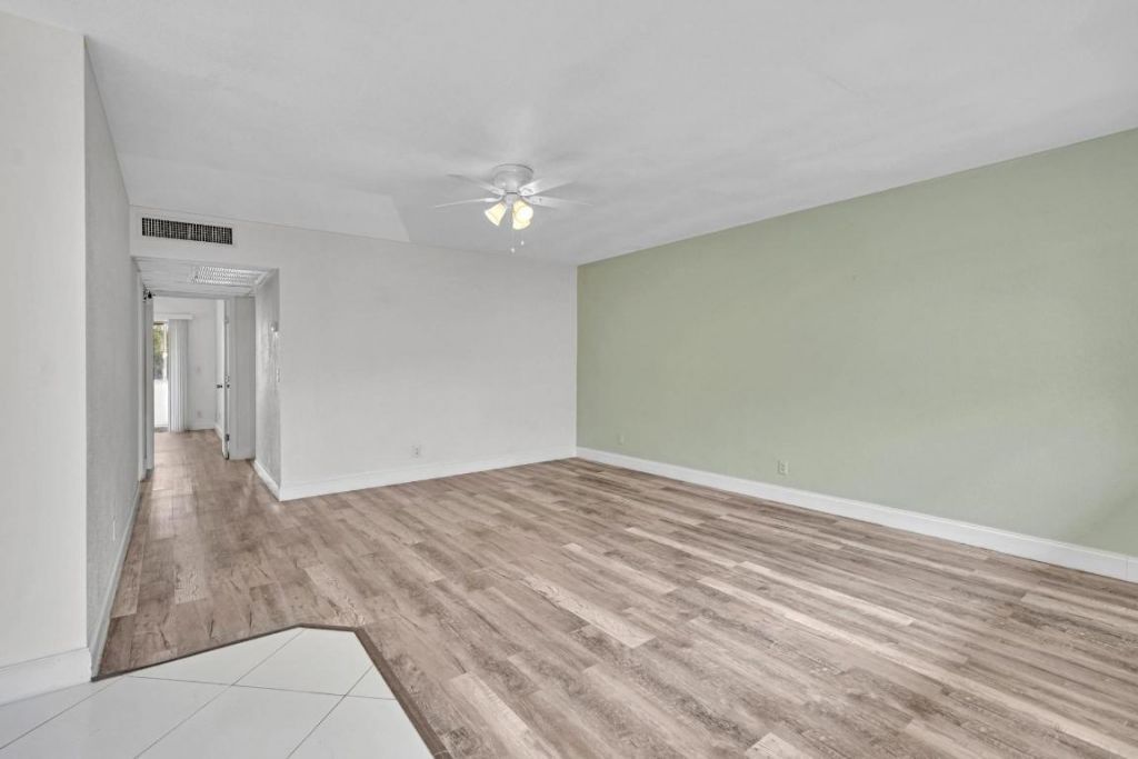 365 Flanders, Unit H, Delray Beach, FL 33484 Photo