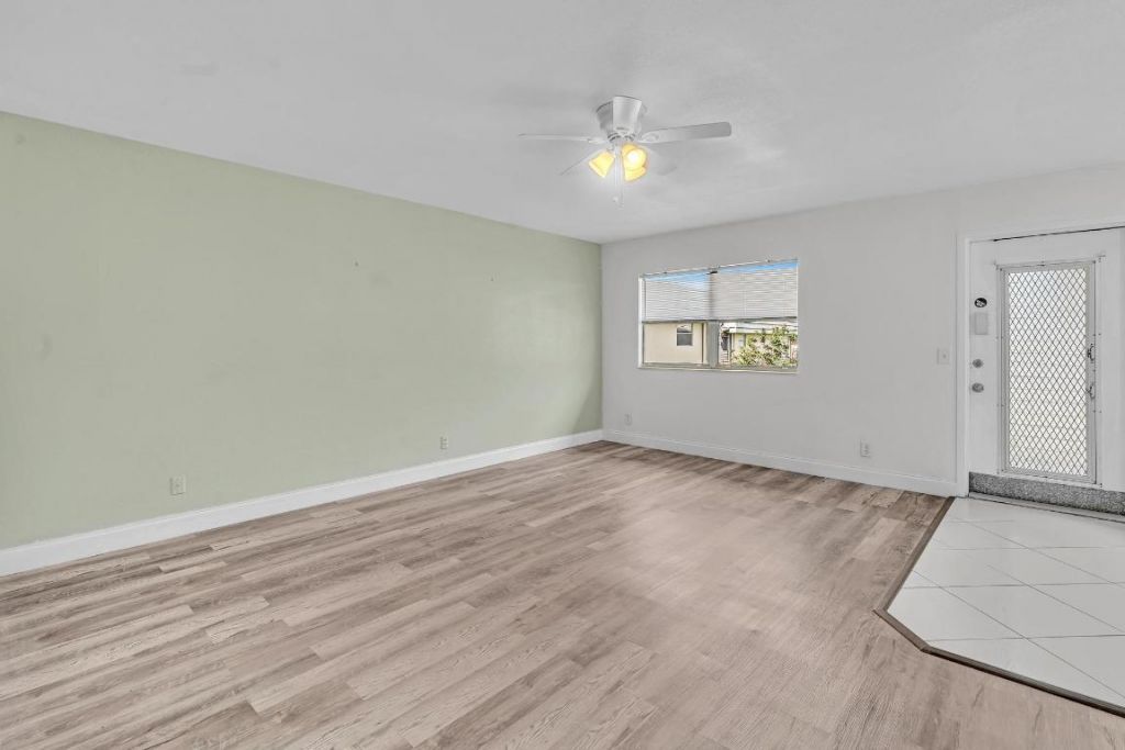 365 Flanders, Unit H, Delray Beach, FL 33484 Photo