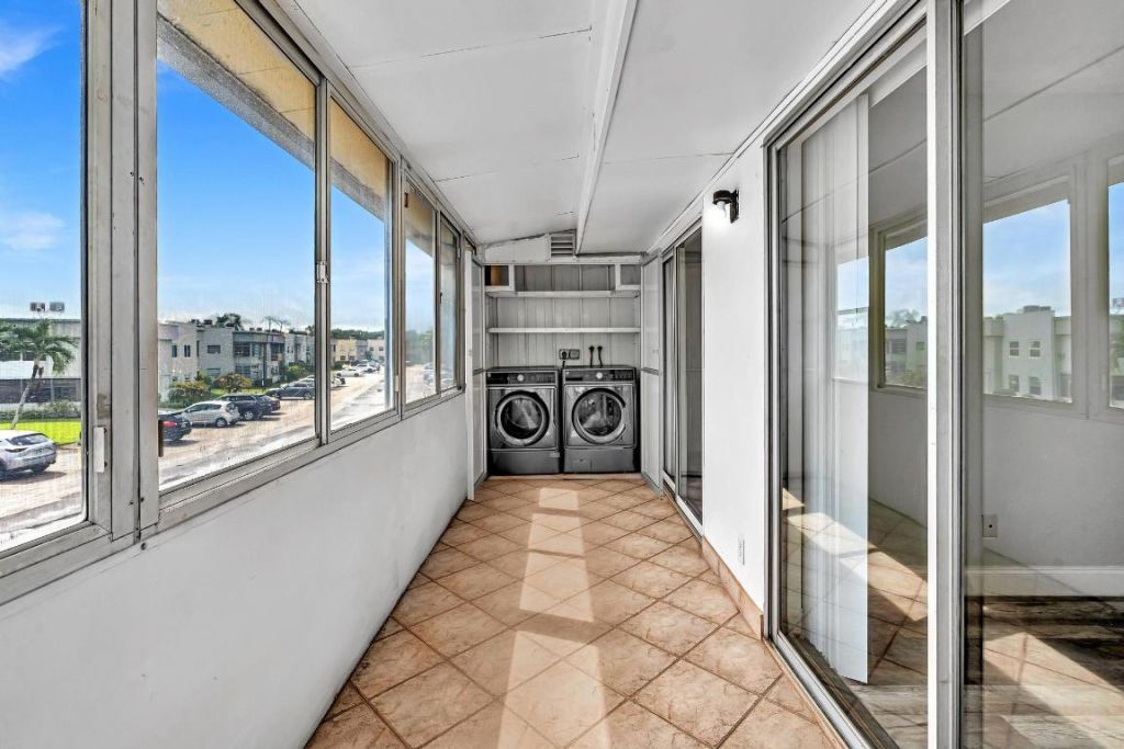 365 Flanders, Unit H, Delray Beach, FL 33484 Photo