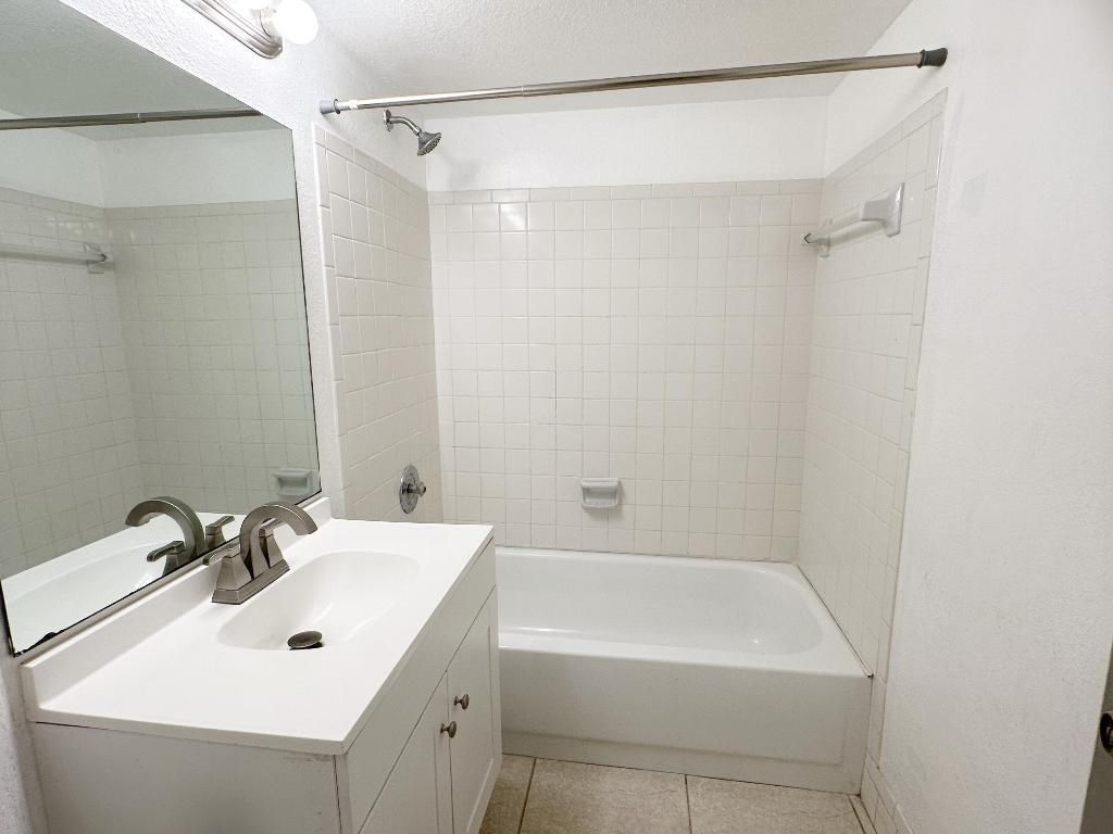 3207 NW 103rd Terrace, Unit 104-C, Coral Springs, FL 33065 Photo