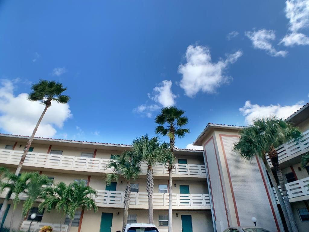 3207 NW 103rd Terrace, Unit 104-C, Coral Springs, FL 33065 Photo