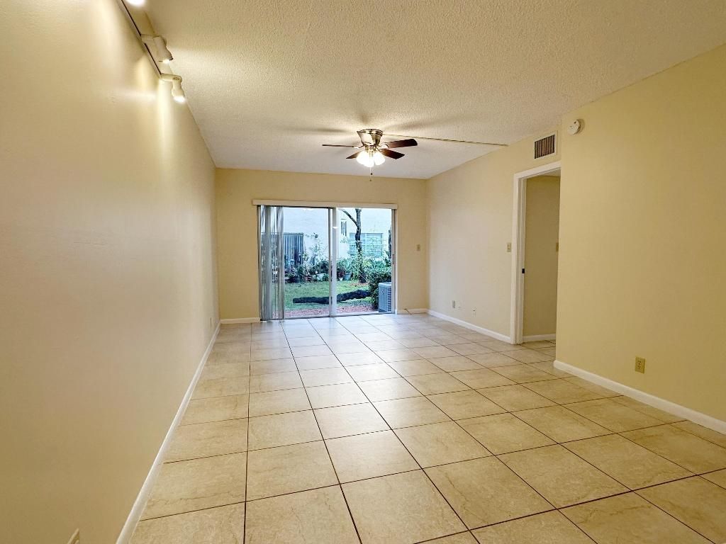 3207 NW 103rd Terrace, Unit 104-C, Coral Springs, FL 33065 Photo