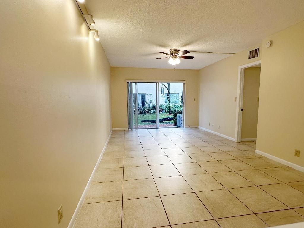 3207 NW 103rd Terrace, Unit 104-C, Coral Springs, FL 33065 Photo