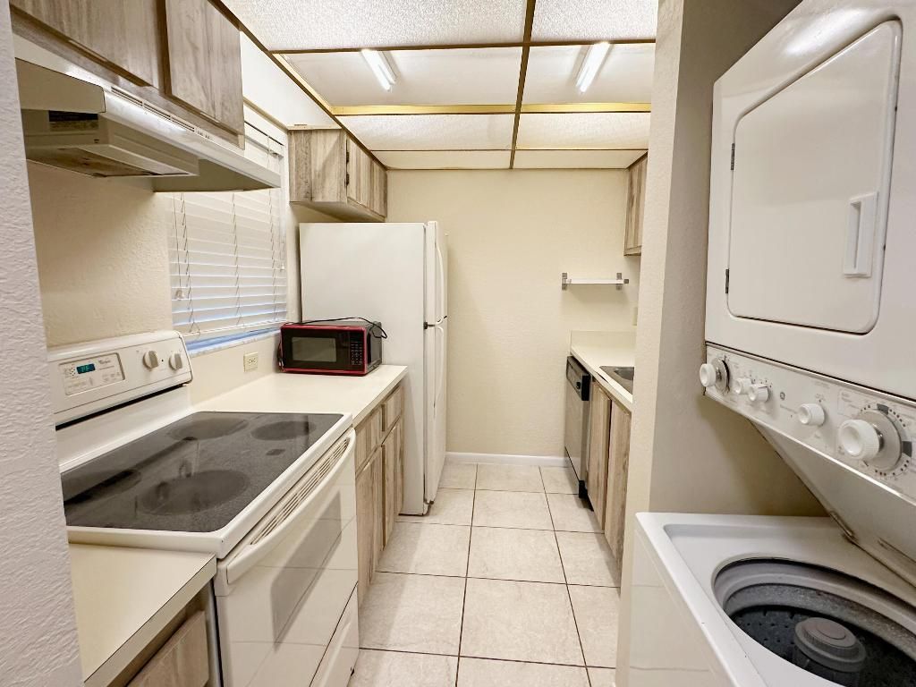 3207 NW 103rd Terrace, Unit 104-C, Coral Springs, FL 33065 Photo