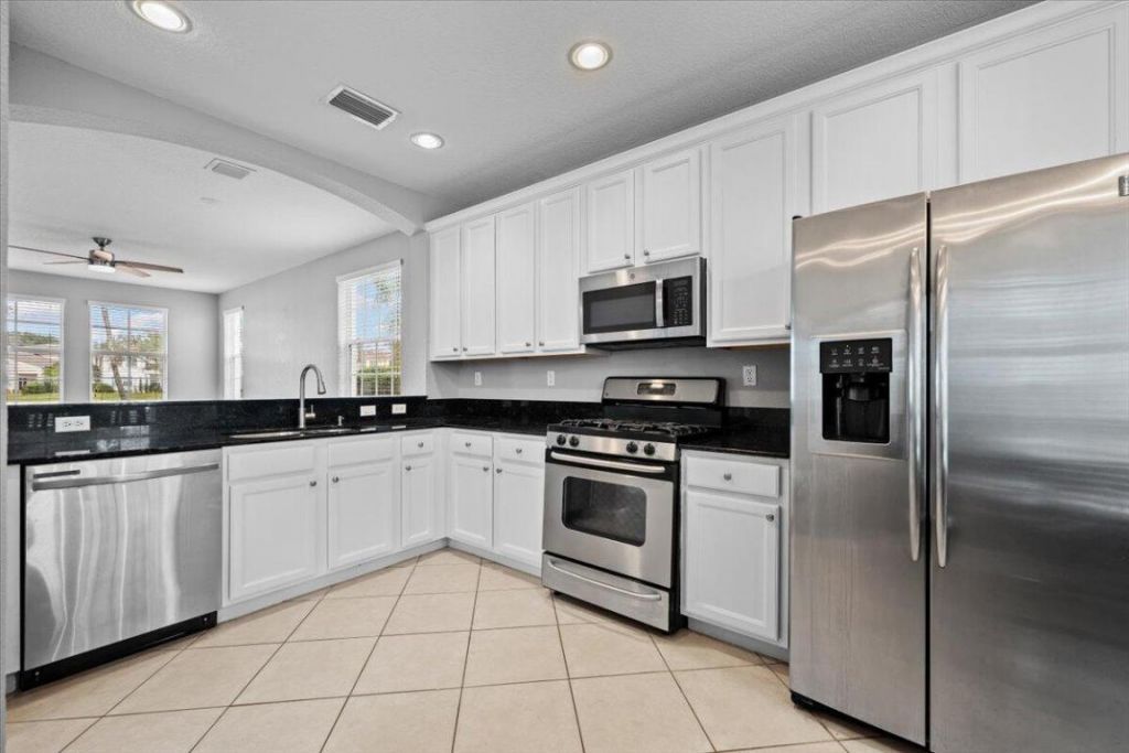 647 Castle Drive, Palm Beach Gardens, FL 33410 Photo