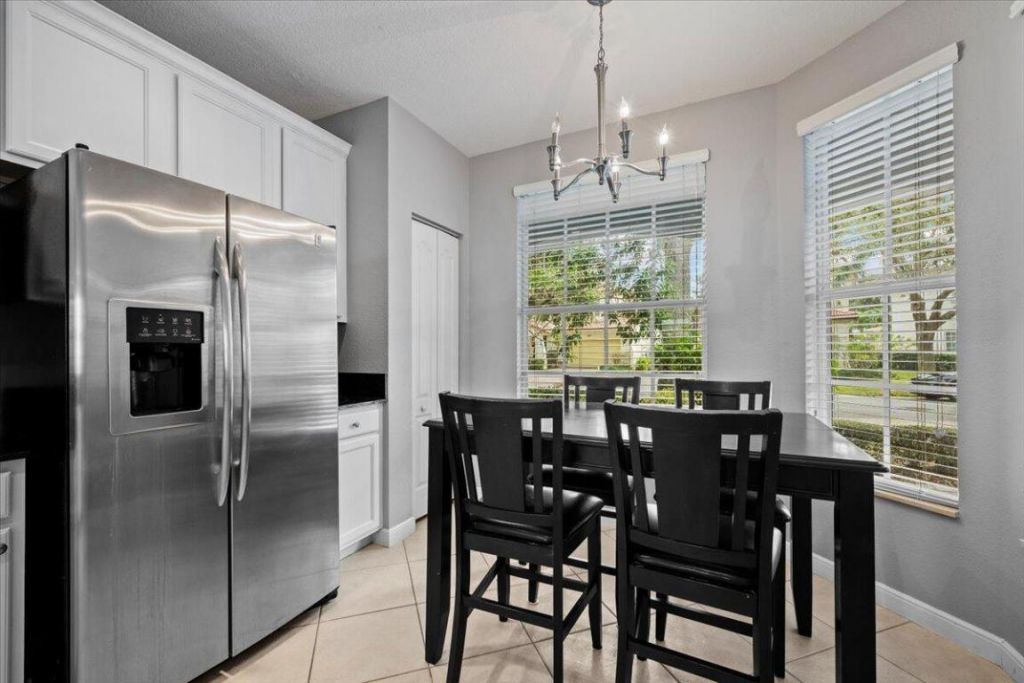 647 Castle Drive, Palm Beach Gardens, FL 33410 Photo