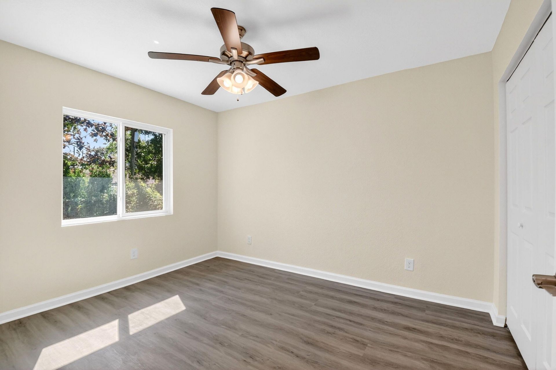 857 W 3rd Street, Riviera Beach, FL 33404 Photo