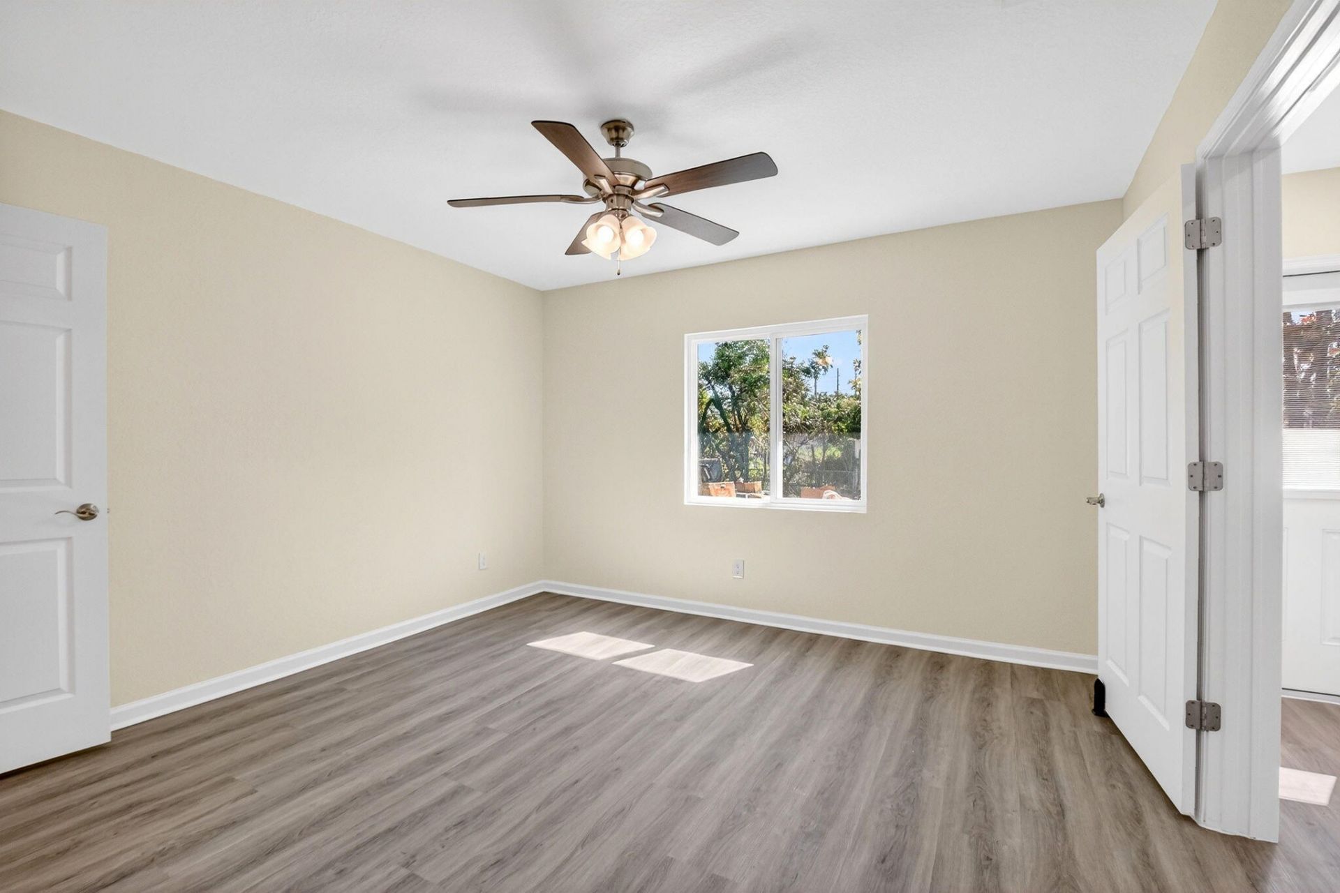 857 W 3rd Street, Riviera Beach, FL 33404 Photo