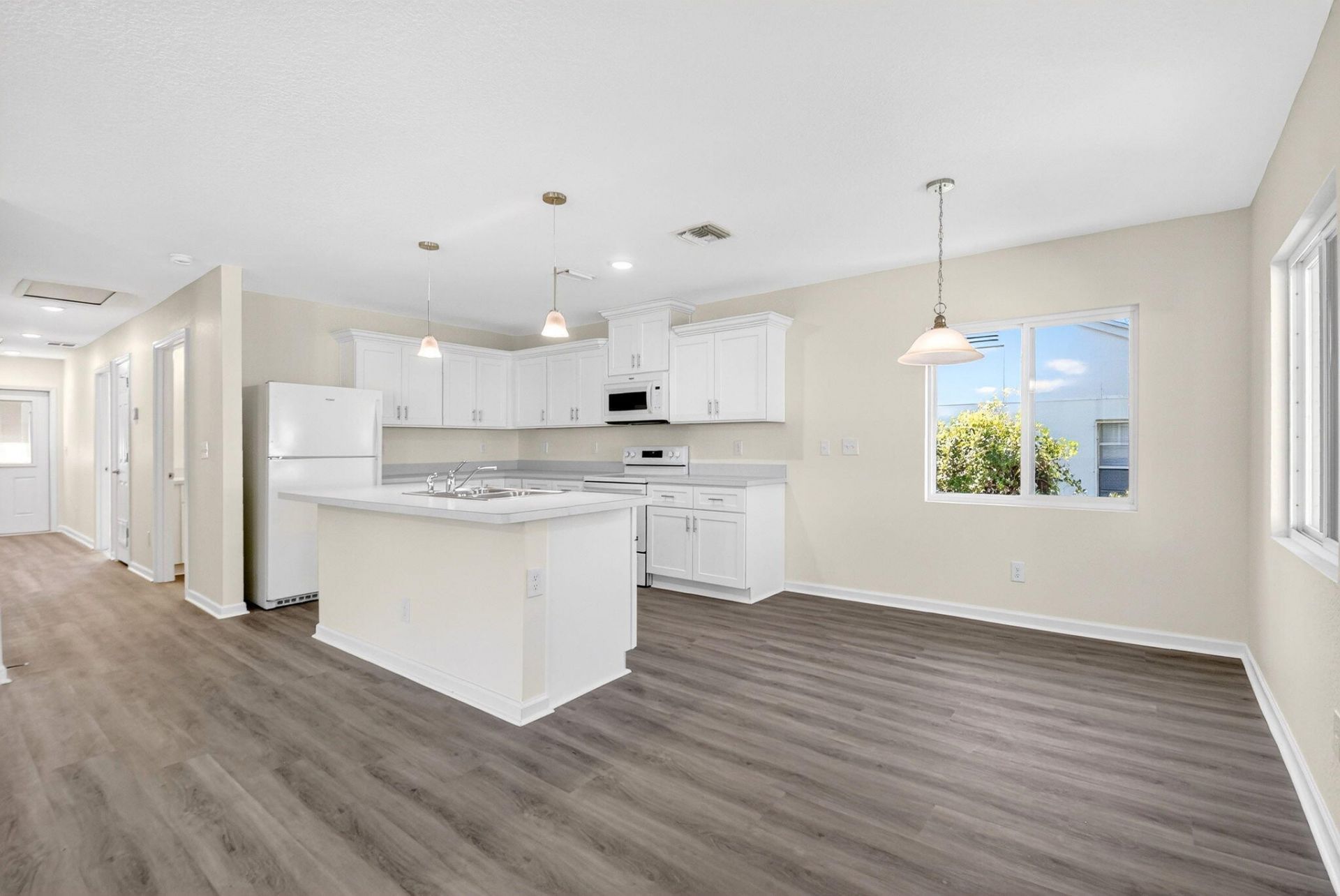 857 W 3rd Street, Riviera Beach, FL 33404 Photo