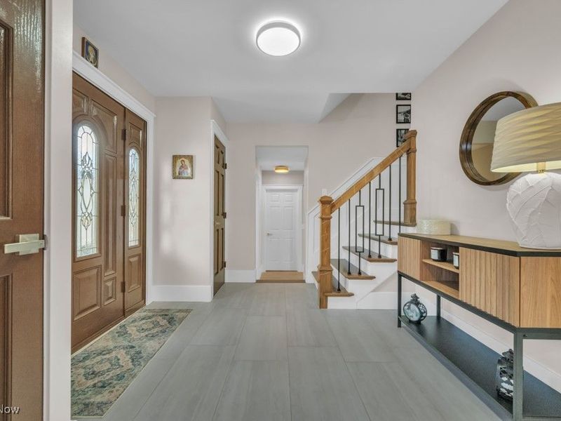 17801 Saratoga Trail, Strongsville, OH 44136 Photo 3