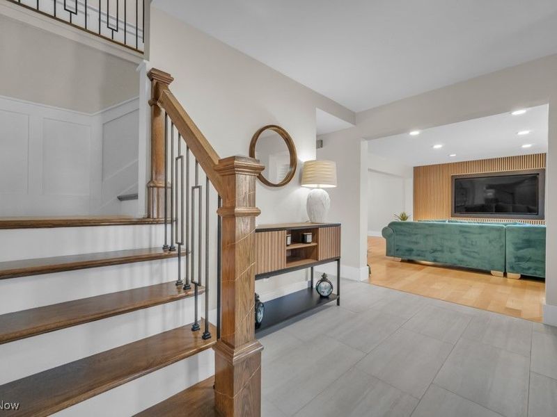 17801 Saratoga Trail, Strongsville, OH 44136 Photo 4