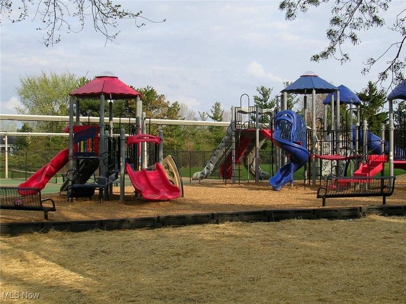 17801 Saratoga Trail, Strongsville, OH 44136 Photo 46