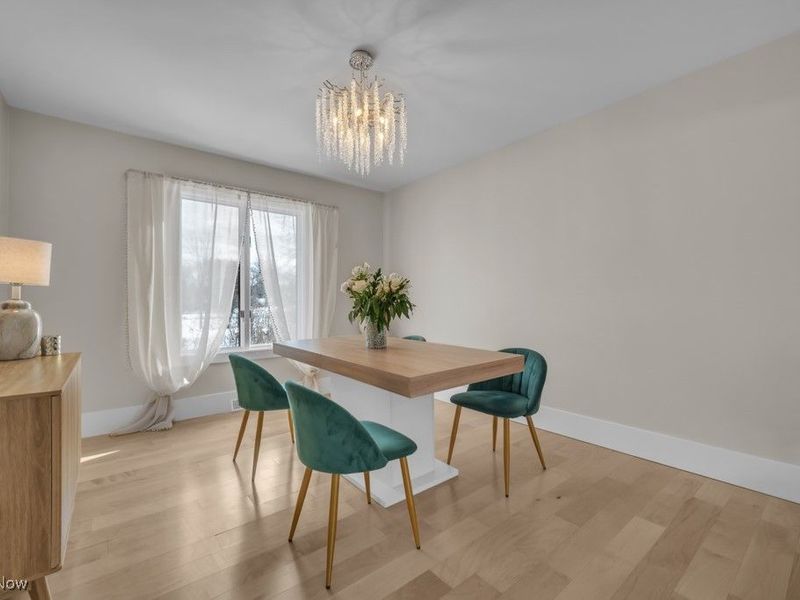 17801 Saratoga Trail, Strongsville, OH 44136 Photo 7