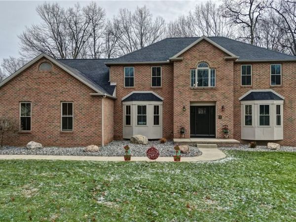 901 Ravine Drive S, McDonald, OH 44437
