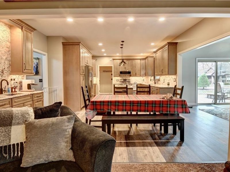 901 Ravine Drive S, Mc Donald, OH 44437 Photo 10