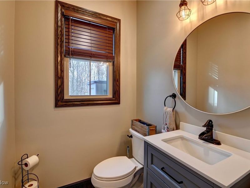 901 Ravine Drive S, Mc Donald, OH 44437 Photo 17