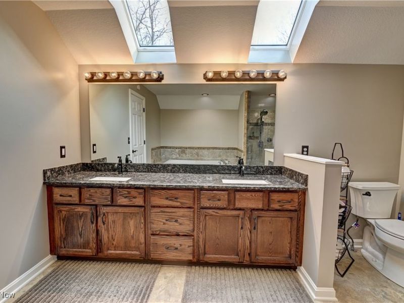 901 Ravine Drive S, Mc Donald, OH 44437 Photo 28