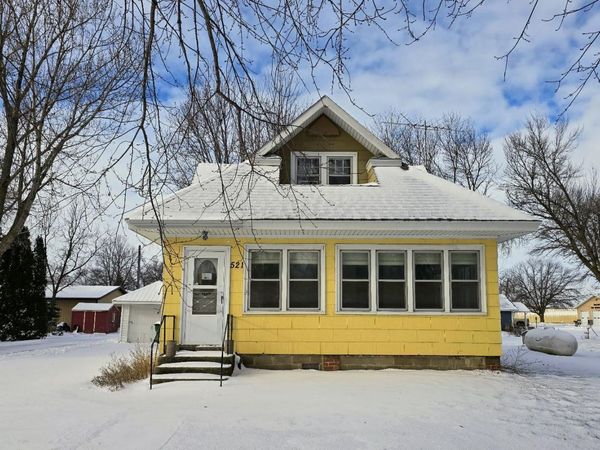 521 Washington Avenue, Holland, MN 56139