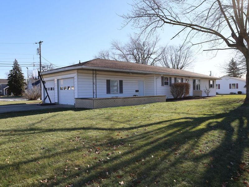 401 Gwendolyn Street, Fort Recovery, OH 45846 Photo 2