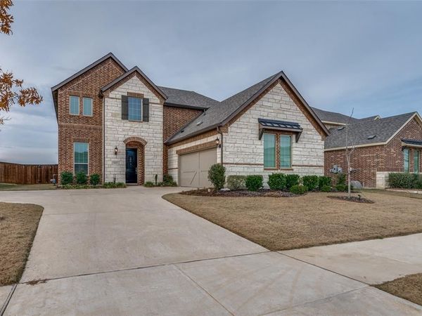 905 Flora Street, Mansfield, TX 76063