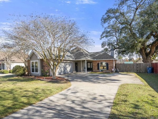16092 Jarod Dr, Prairieville, LA 70769