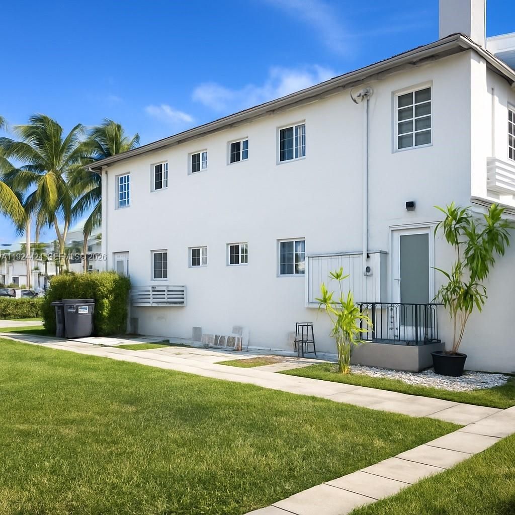 7124 Bay Dr, Miami Beach, FL 33141 Photo