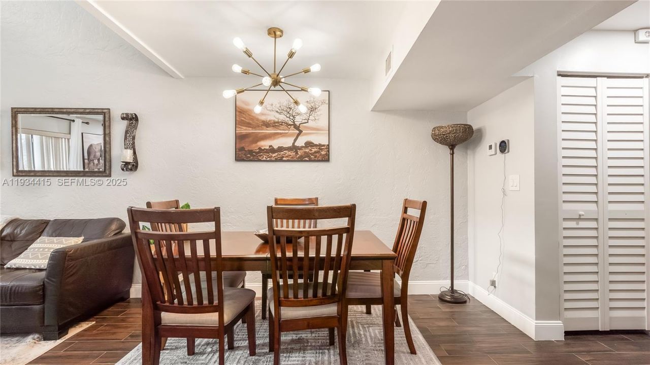 4289 NW 76th Ave, Davie, FL 33024 Photo