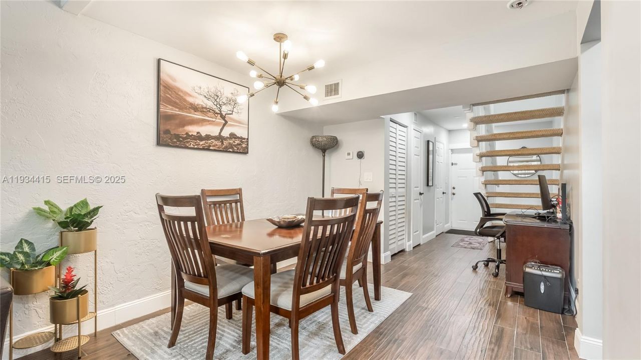 4289 NW 76th Ave, Davie, FL 33024 Photo