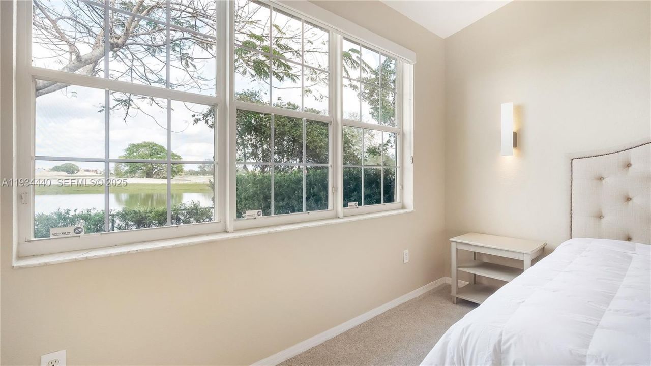 7651 S Aragon Blvd, Unit 5, Sunrise, FL 33322 Photo