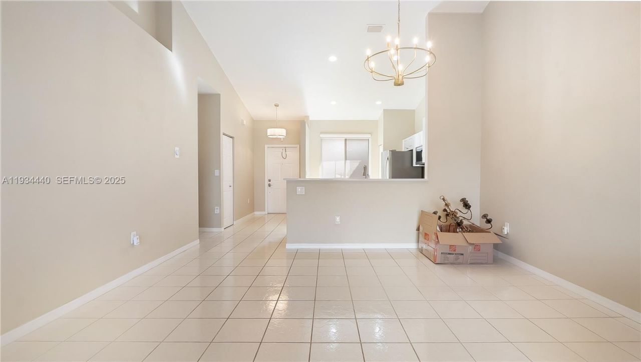 7651 S Aragon Blvd, Unit 5, Sunrise, FL 33322 Photo