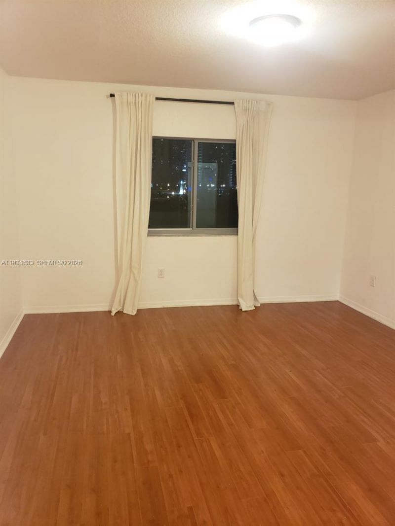 36 NW 6th Ave, Unit 906, Miami, FL 33128 Photo